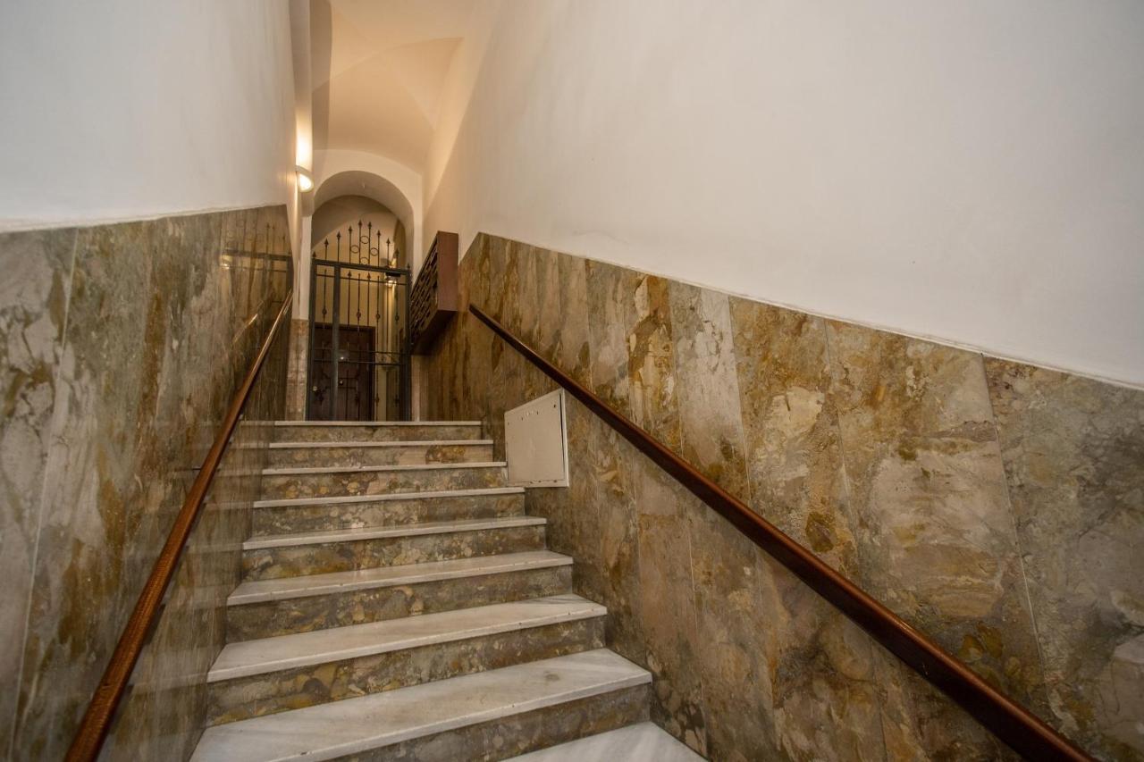 Fresh House Cavour Apartment Rome Exterior photo
